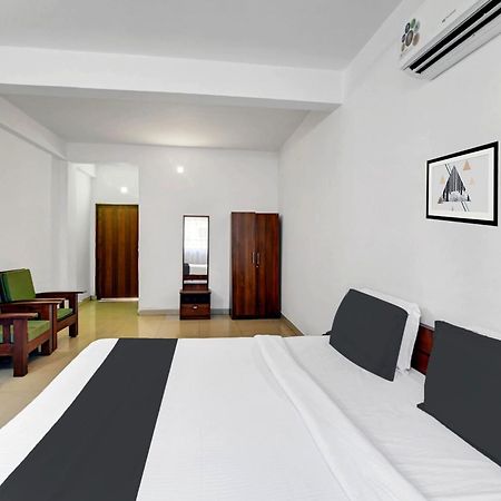 Super Collection O Madikeri City Center Near Ksrtc Bus Stand Coorg Formerly Hotel Ragsys Ngoại thất bức ảnh