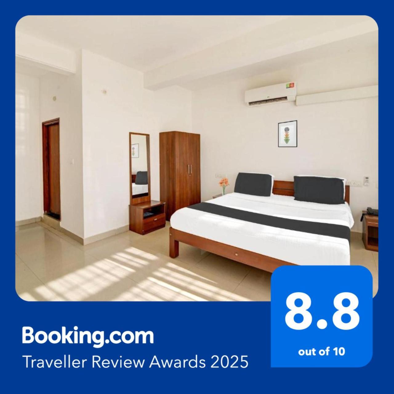 Super Collection O Madikeri City Center Near Ksrtc Bus Stand Coorg Formerly Hotel Ragsys Ngoại thất bức ảnh